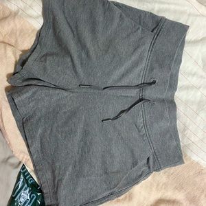 Lululemon la sweat short